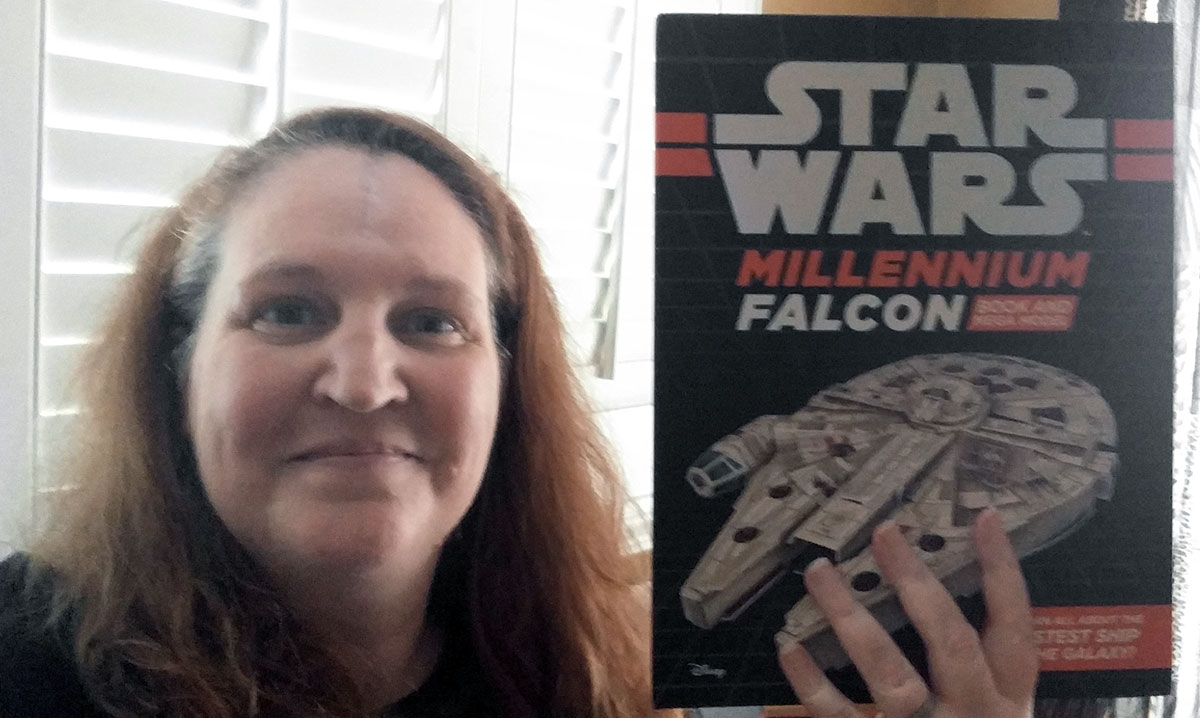 Star Wars: Millennium Falcon Book and Mega Model